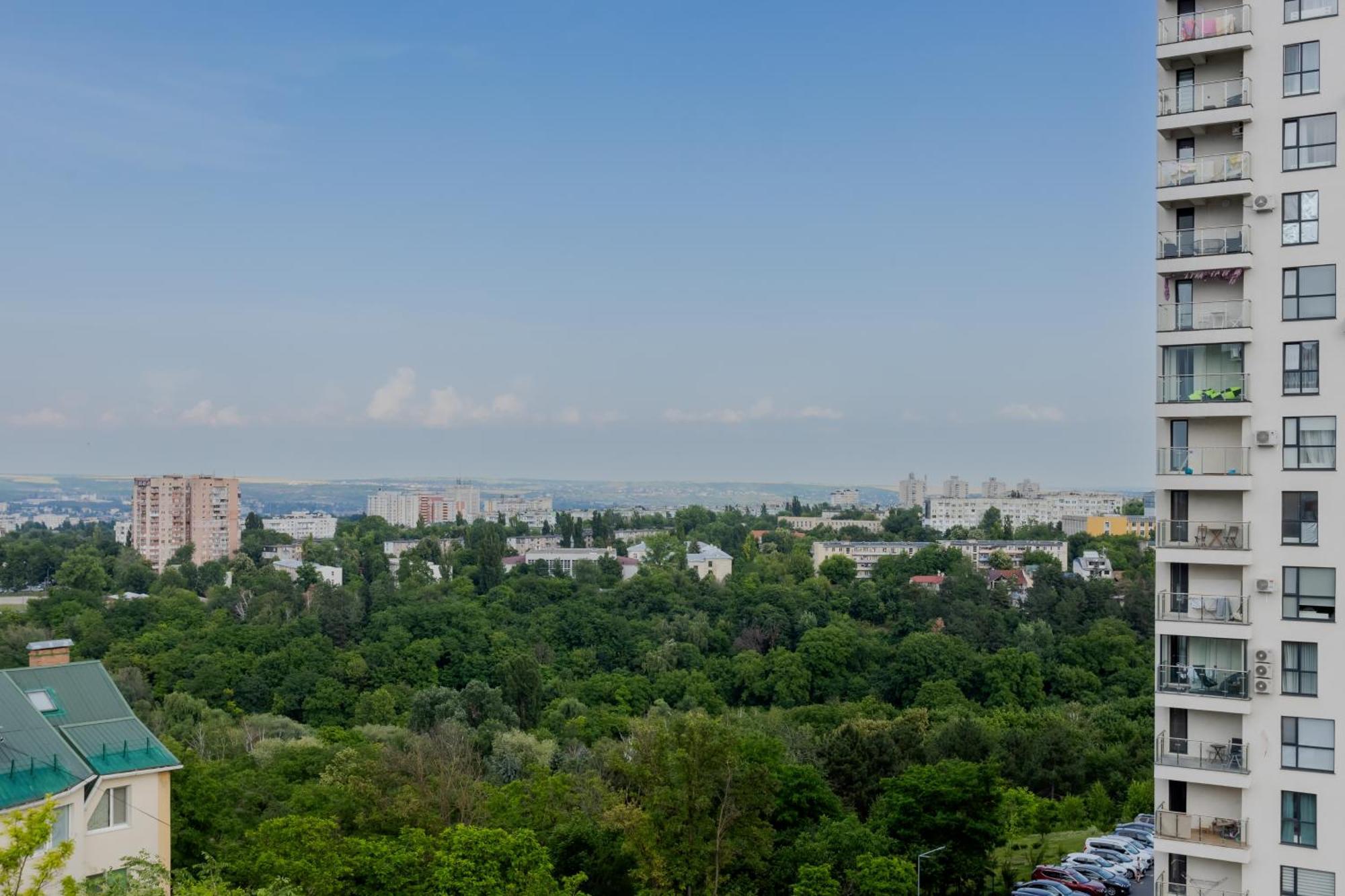Tulip Residence & Spa Hotel Chişinău Esterno foto