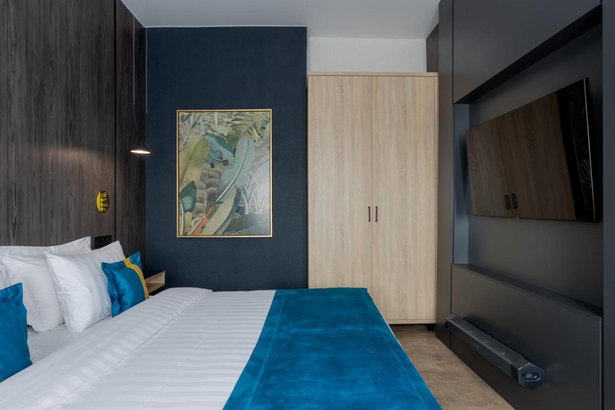Tulip Residence & Spa Hotel Chişinău Esterno foto